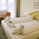 Rugard Thermal Strandhotel Отель