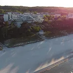 Отель Rugard Thermal Strandhotel