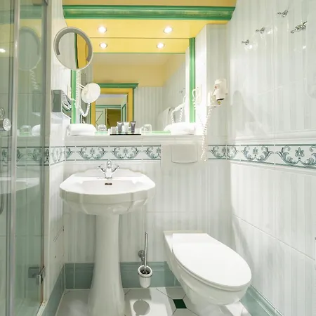 Hotel Rugard Thermal Strandhotel 4*