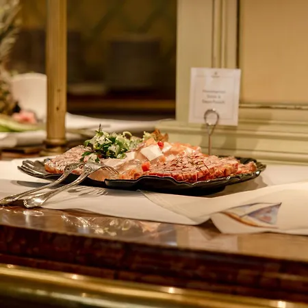 Hotel Rugard Thermal Strandhotel