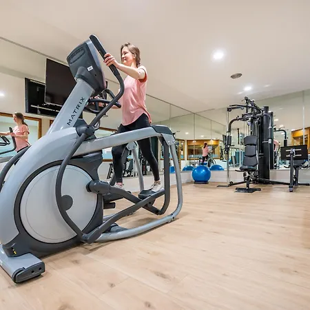 Rugard Thermal Strandhotel ホテル 4*