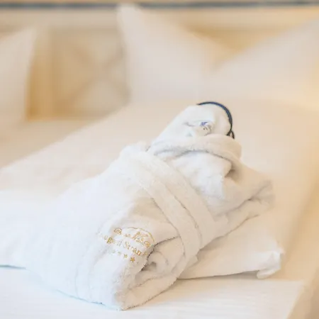 Rugard Thermal Strandhotel ホテル 4*