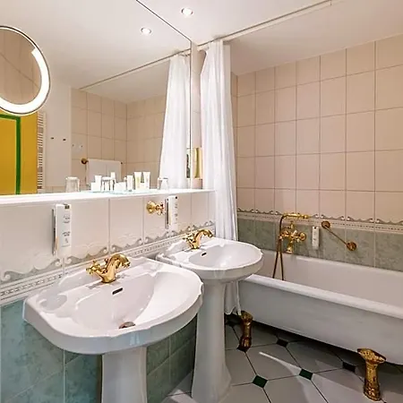 Hotel Rugard Thermal Strandhotel 4*