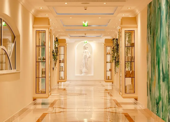 Rugard Thermal Strandhotel בינץ
